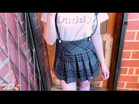 ❤️ Koolitüdruk imeb sügavalt oma riista ja kuratab klasside asemel. ❤ Pornovideo at porn et.hentai-id-tv.ru ❌